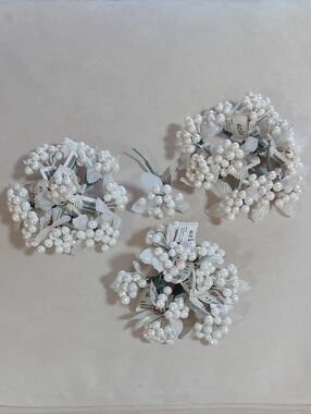 Pearl White Cluster Bouqet - Elegant Bridal Accent
